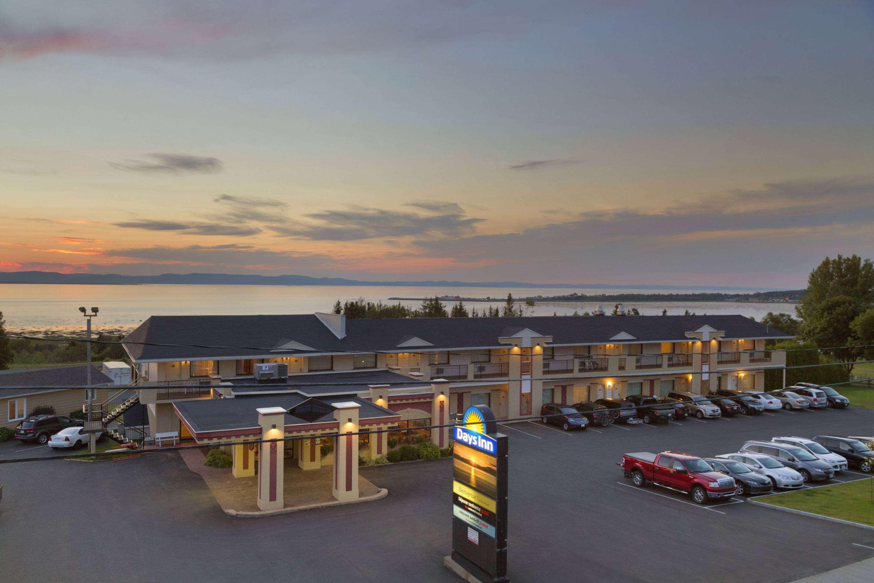 Days Inn By Wyndham Rivière-du-Loup Dış mekan fotoğraf