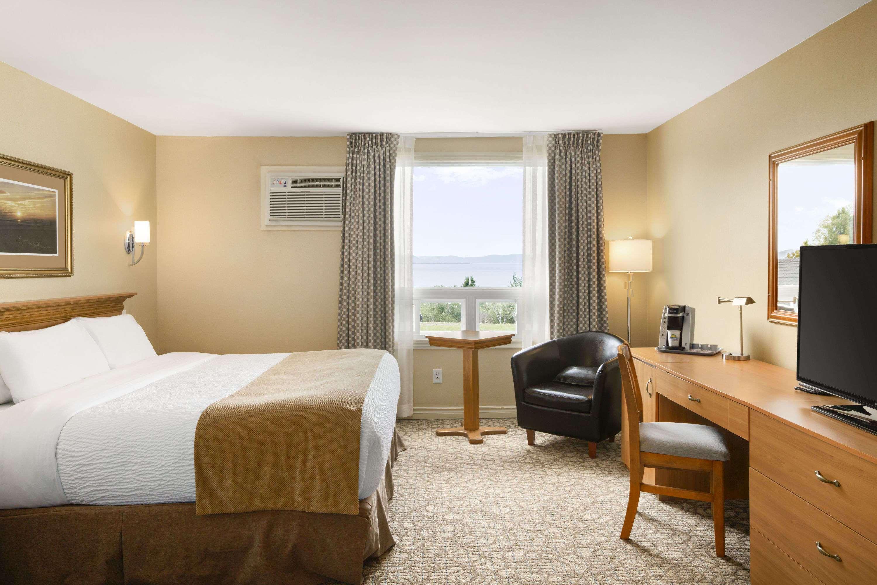 Days Inn By Wyndham Rivière-du-Loup Dış mekan fotoğraf