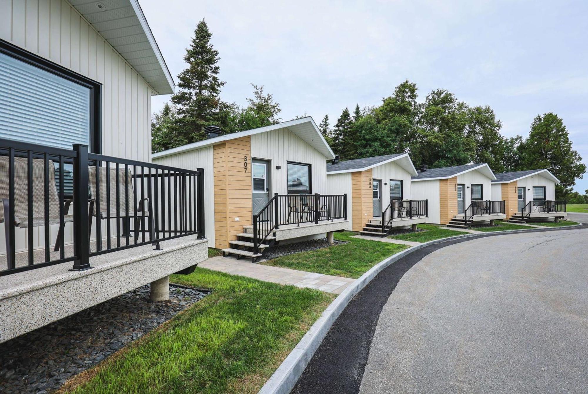 Days Inn By Wyndham Rivière-du-Loup Dış mekan fotoğraf